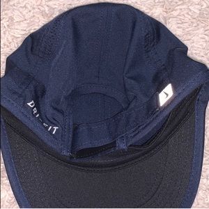 Nike Accessories - NEW NEVER WORN Nike Featherweight Hat Nike Accessories - NEW NEVER WORN Nike Featherweight Hat